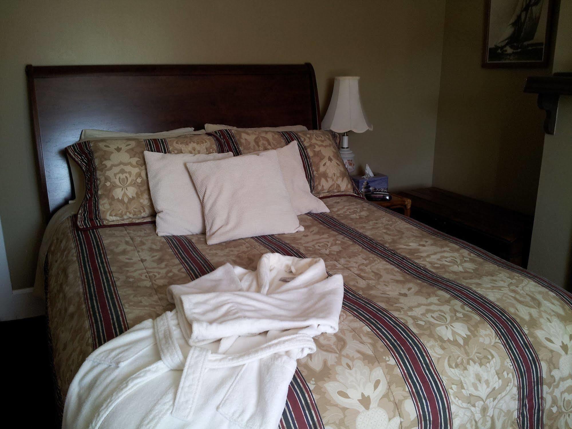 The Spaniards Room Heritage Home Spaniards Bay 외부 사진